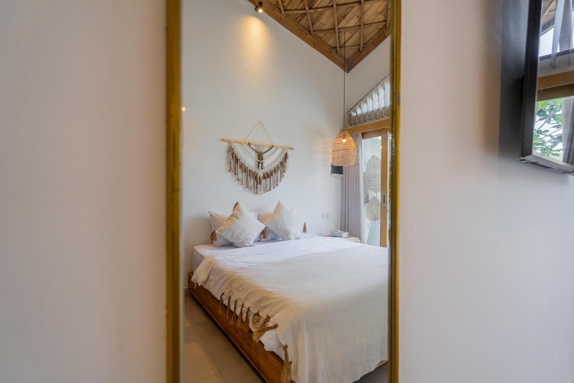 Villa Sunset Bamboo - 3Br Villa In Kerobokan Bagian luar foto